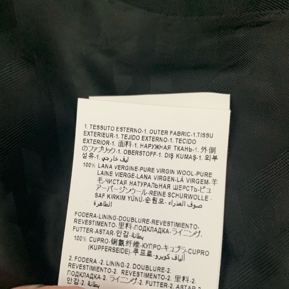 Versace 2024 Women's Oversized Virgin Wool Blazer Jacket in Black - Picture 13 of 13